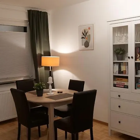 Stilvolle 2-zimmer-wohnung - Tram Vor Der Tuer - Parkplatz - Rainshower - Naehe Universitaet Apartman *