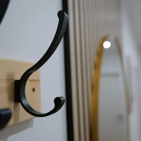 Stilvolle 2-zimmer-wohnung - Tram Vor Der Tuer - Parkplatz - Rainshower - Naehe Universitaet Apartman Kassel