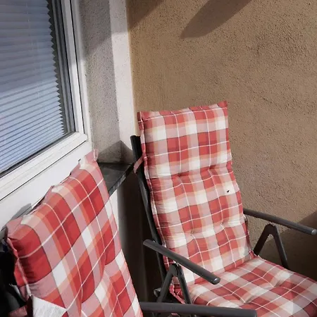 Stilvolle 2-zimmer-wohnung - Tram Vor Der Tuer - Parkplatz - Rainshower - Naehe Universitaet 公寓 *