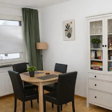 Stilvolle 2-zimmer-wohnung - Tram Vor Der Tuer - Parkplatz - Rainshower - Naehe Universitaet