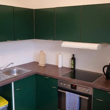 Stilvolle 2-zimmer-wohnung - Tram Vor Der Tuer - Parkplatz - Rainshower - Naehe Universitaet * كاسيل
